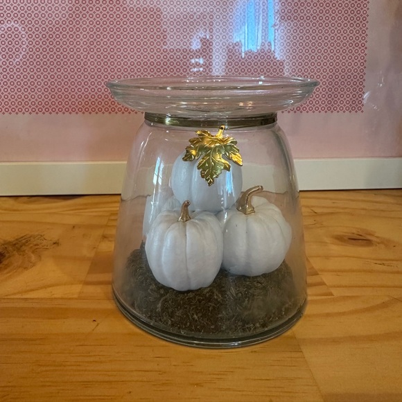 Bath and Body Works white pumpkin 3 wick candle holder - Picture 1 of 7